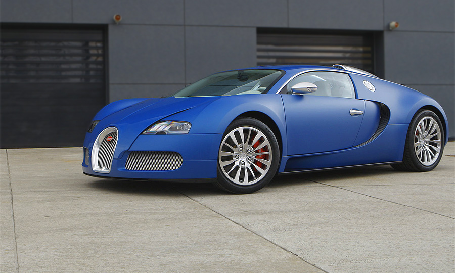 Bugatti представит в Женеве “Голубое столетие”