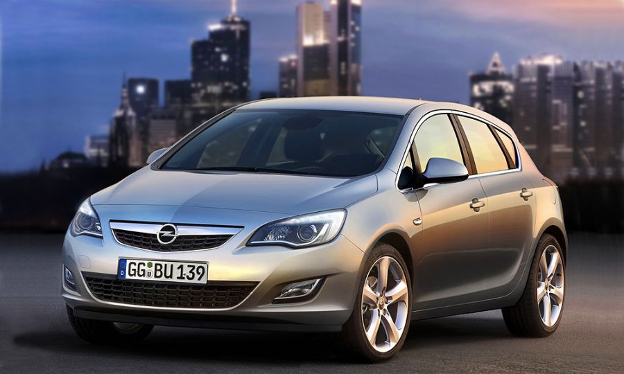 Рассекреченная Opel Astra 2010 появится осенью